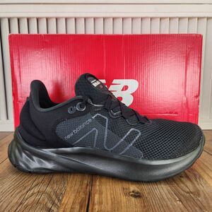 New Balance Fresh Foam Roav v2 Mens Sz 9.5 Black Athletic Running Shoes MROAVSK2